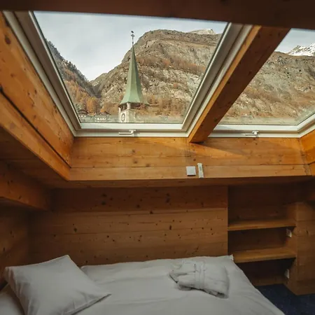 Hotel Matterhornblick 3*