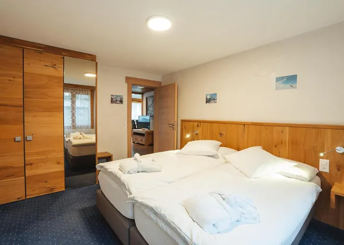 Hotel Matterhornblick 3*